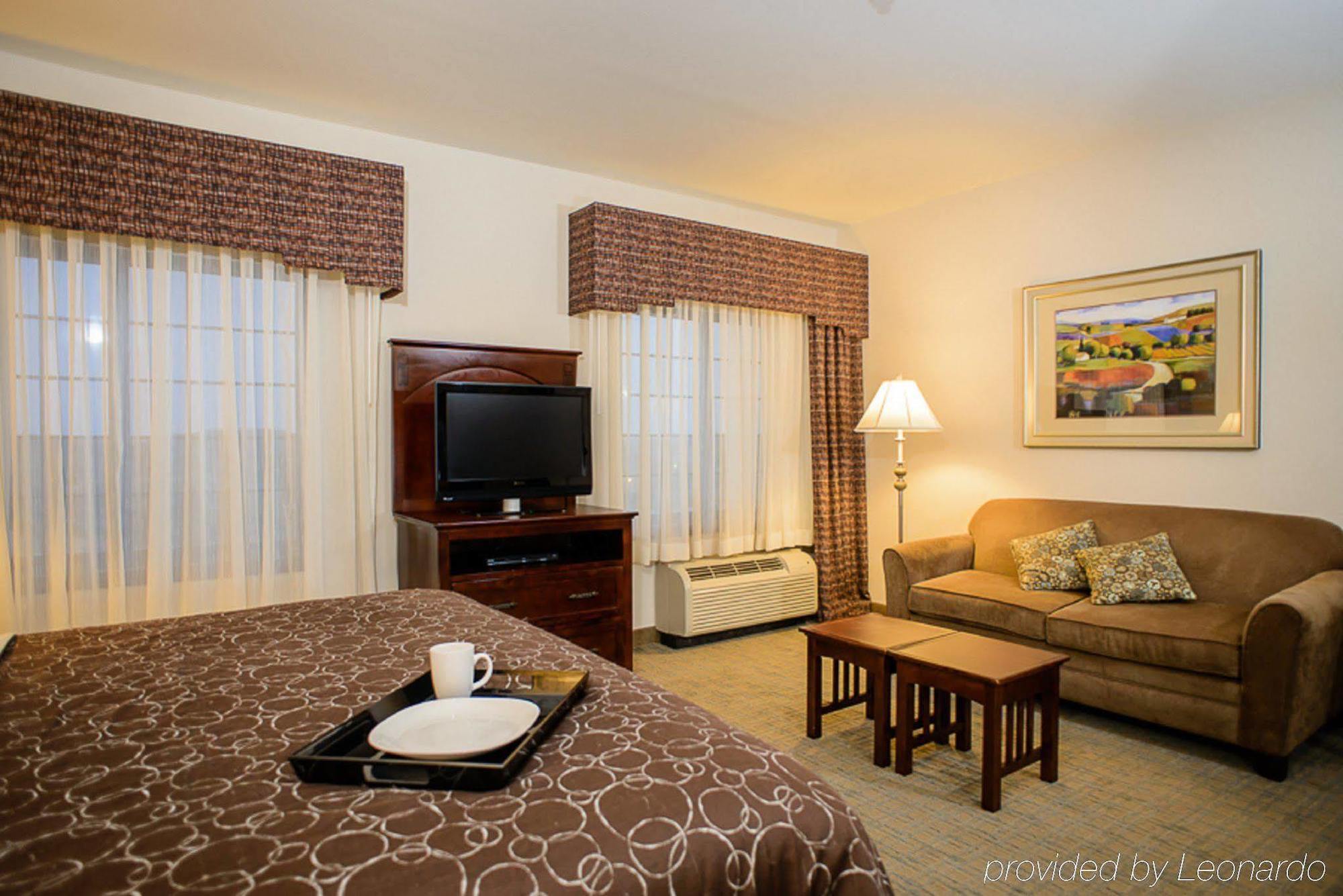 Staybridge Houston-nasa Clear By Ihg Webster
